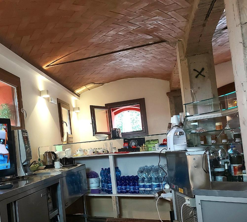 Agriturismo Azienda Agricola Ferrari M.Rita Pozza Exteriör bild